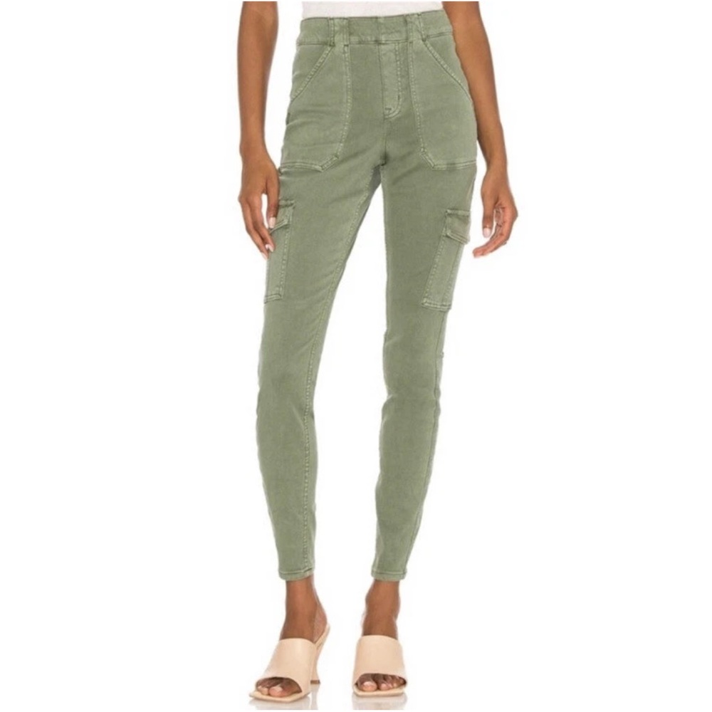 Spanx Stretch Twill Ankle Cargo Pants in Soft‎ Sage Sz M